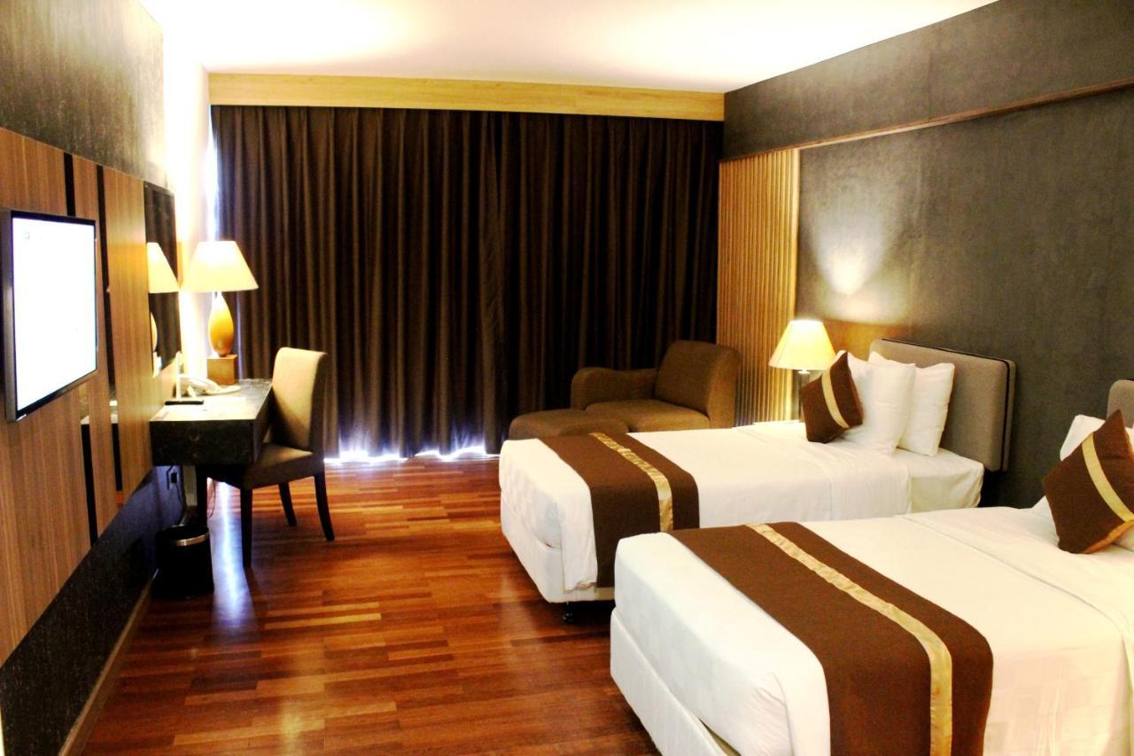Batam View Beach Resort Nongsa Dış mekan fotoğraf