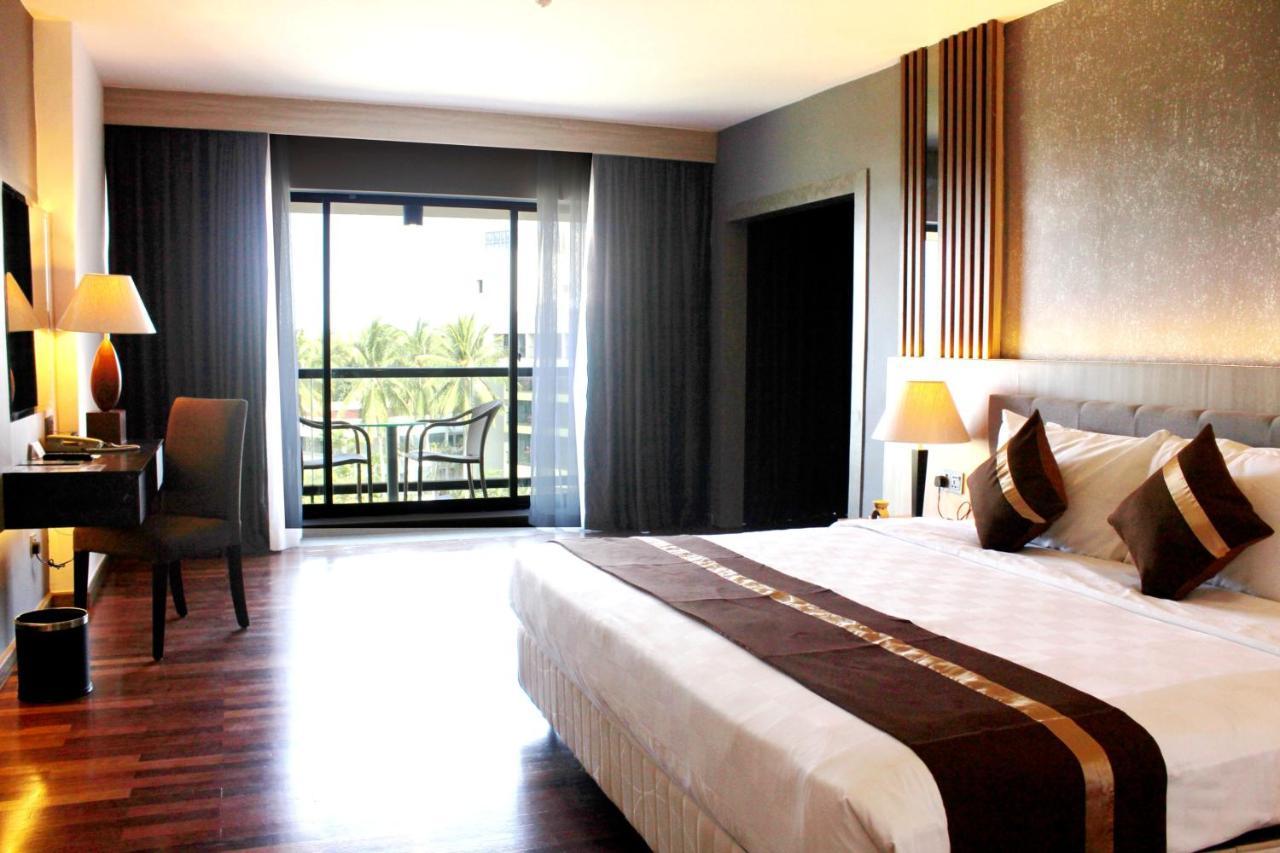 Batam View Beach Resort Nongsa Dış mekan fotoğraf