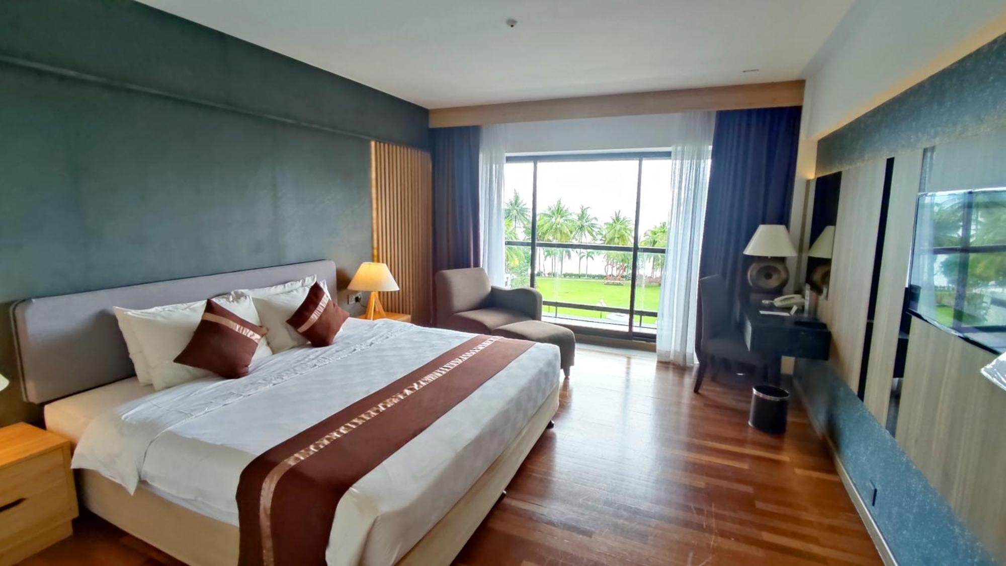 Batam View Beach Resort Nongsa Dış mekan fotoğraf