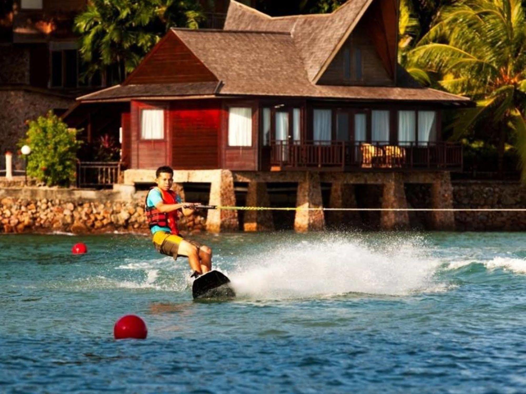 Batam View Beach Resort Nongsa Dış mekan fotoğraf