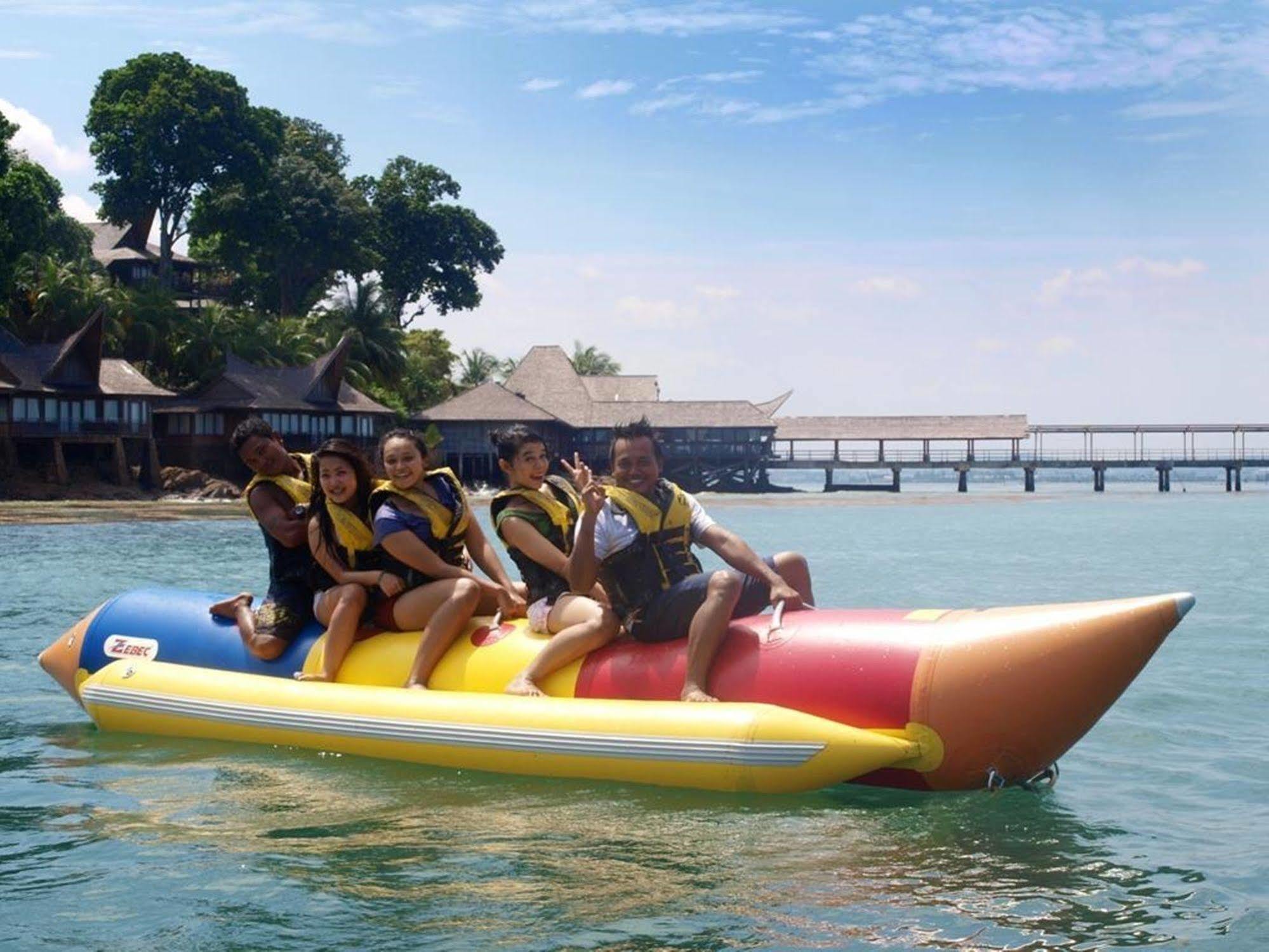 Batam View Beach Resort Nongsa Dış mekan fotoğraf