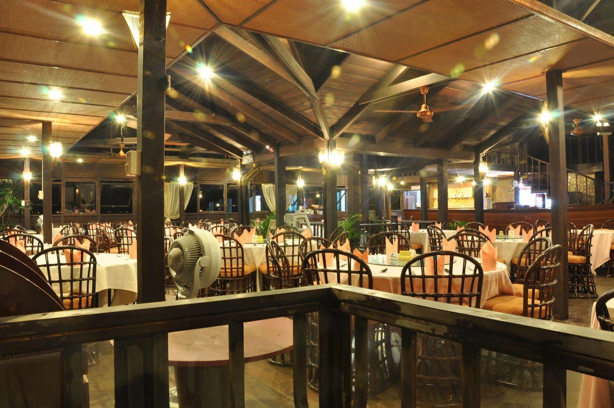 Batam View Beach Resort Nongsa Dış mekan fotoğraf