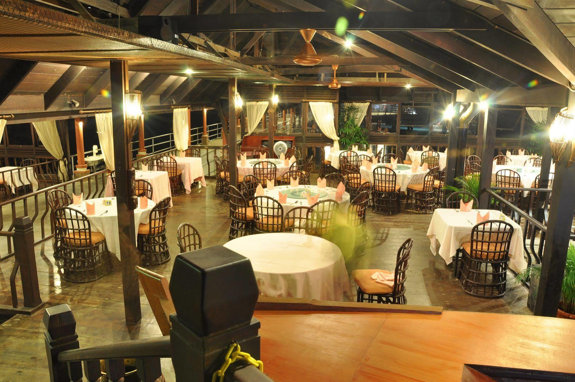 Batam View Beach Resort Nongsa Dış mekan fotoğraf